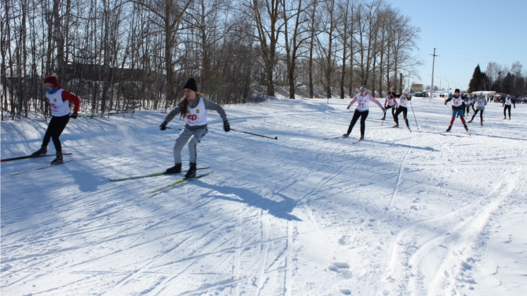 Калайкасинская СОШ Моргаушского района приняла участников республиканской лыжной эстафеты школьников и учителей
